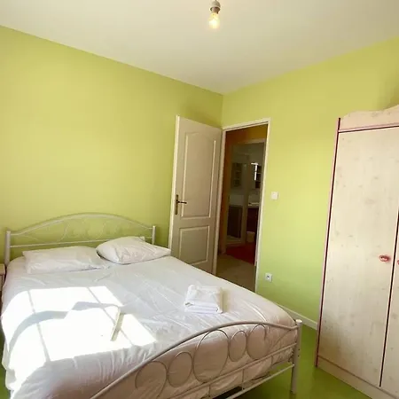 度假居 Maison Familiale Pour 8 Personnes Avec Jardin *